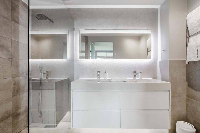 To Let 2 Bedroom Property for Rent in Dolphin Beach Western Cape